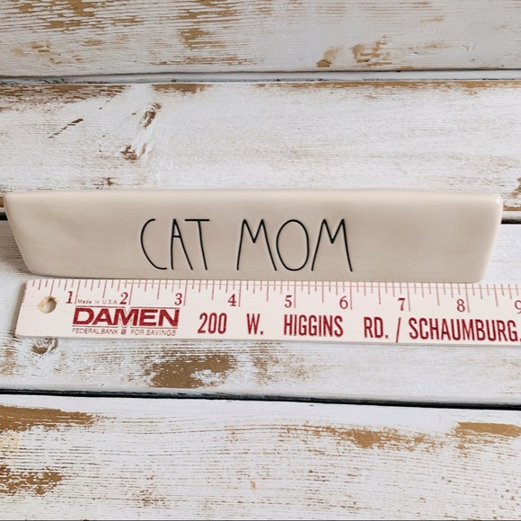Rae Dunn Ceramic CAT MOM Plaque - Picture 3 of 4